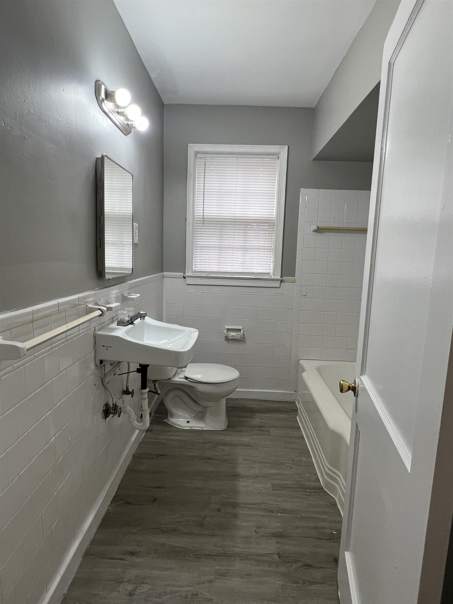 3158 Hoskins Road Memphis, TN 38111 - Photo 5 of 12 Gallery Image 5