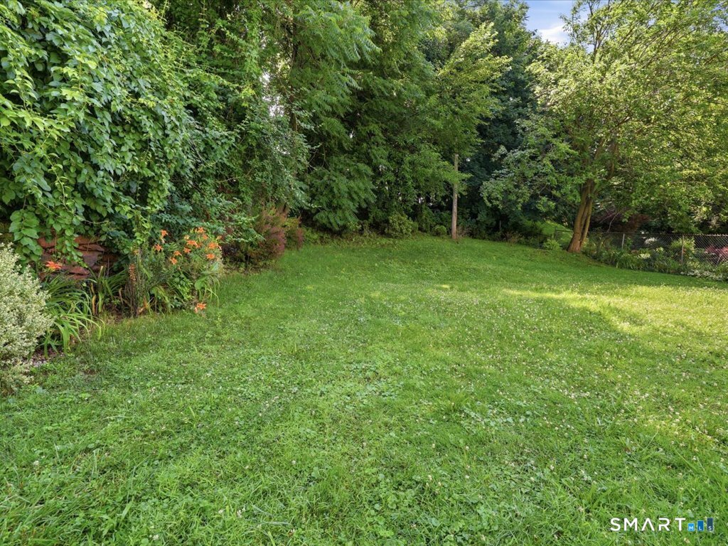 53 Maple Street Meriden, CT 06451 - Photo 32 of 35