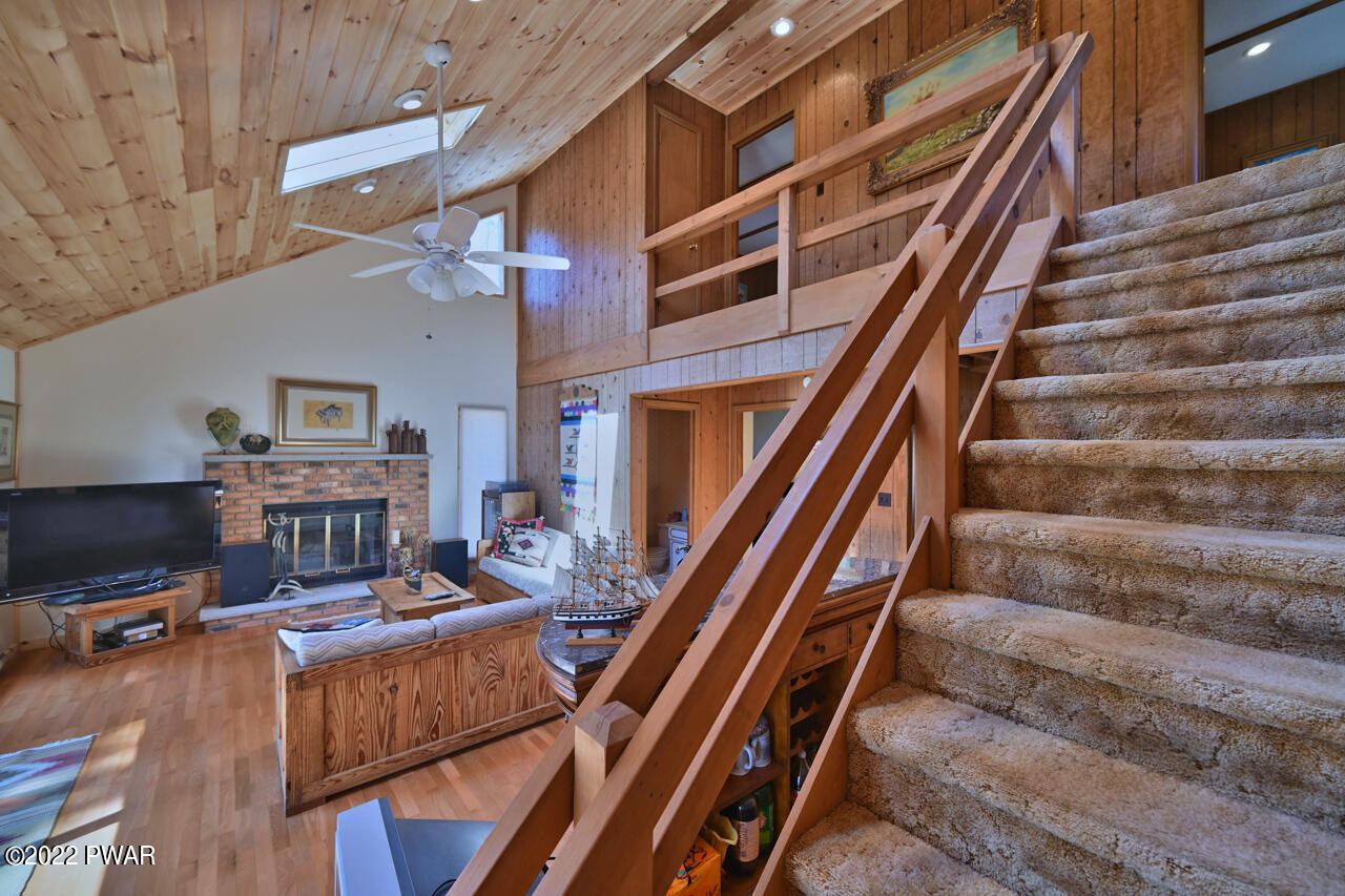63 North Northgate Road Lake Ariel, PA 18436 - Photo 29 of 94 STAIRS/LOFT
