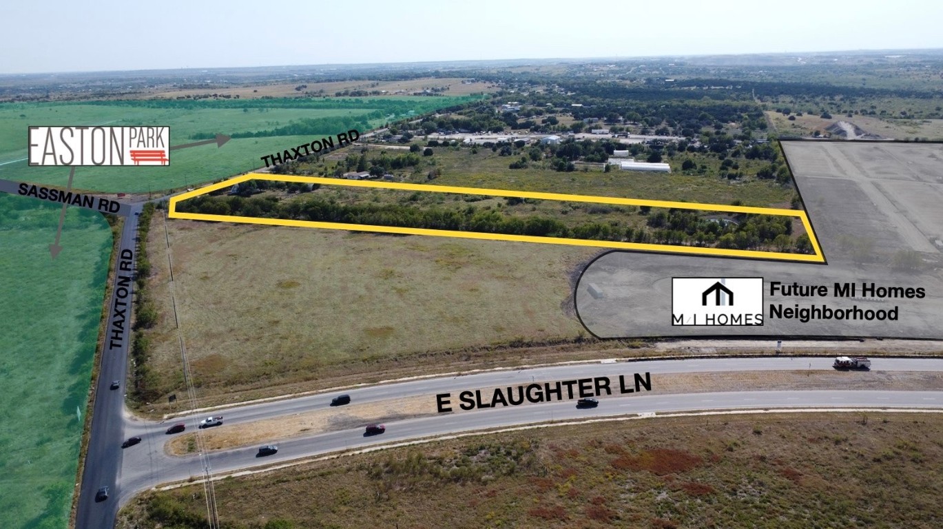 9004 Thaxton Road Austin, TX 78747 - Photo 7 of 10 a view of roof with furniture