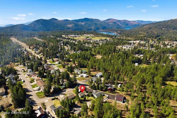 $499,000 | 4322 West Delaware Street, Spirit Lake, ID 83869