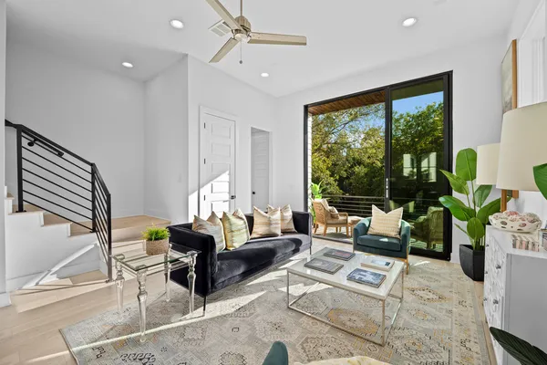 $699,900 | 5001 Childers Path, Austin, TX 78741