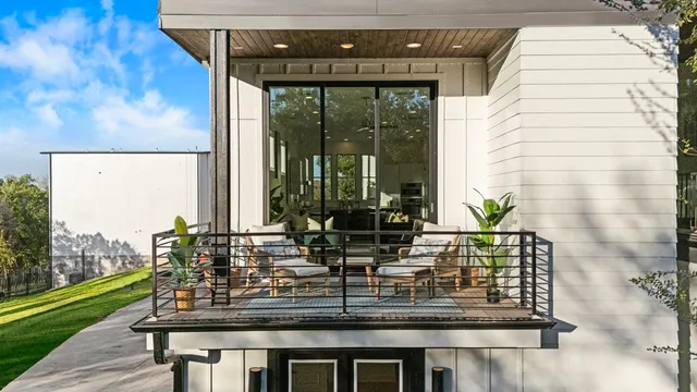 $699,900 | 5001 Childers Path, Austin, TX 78741