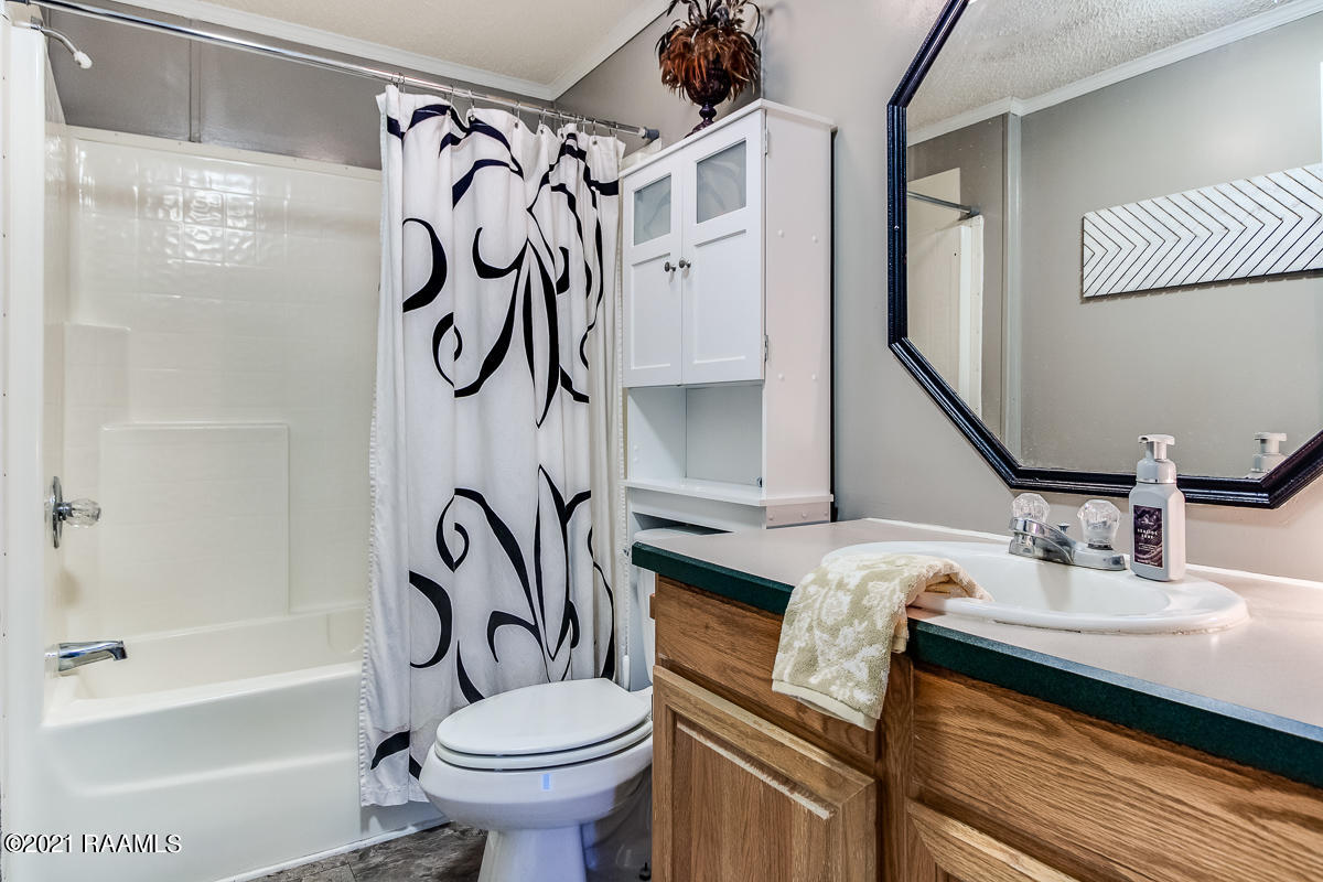 5017 Claude Viator Road New Iberia, LA 70560 - Photo 13 of 20 Gallery Image 13