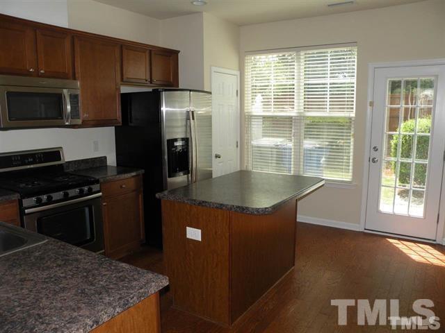 3020 Berkeley Springs Place Raleigh, NC 27616 - Photo 5 of 14