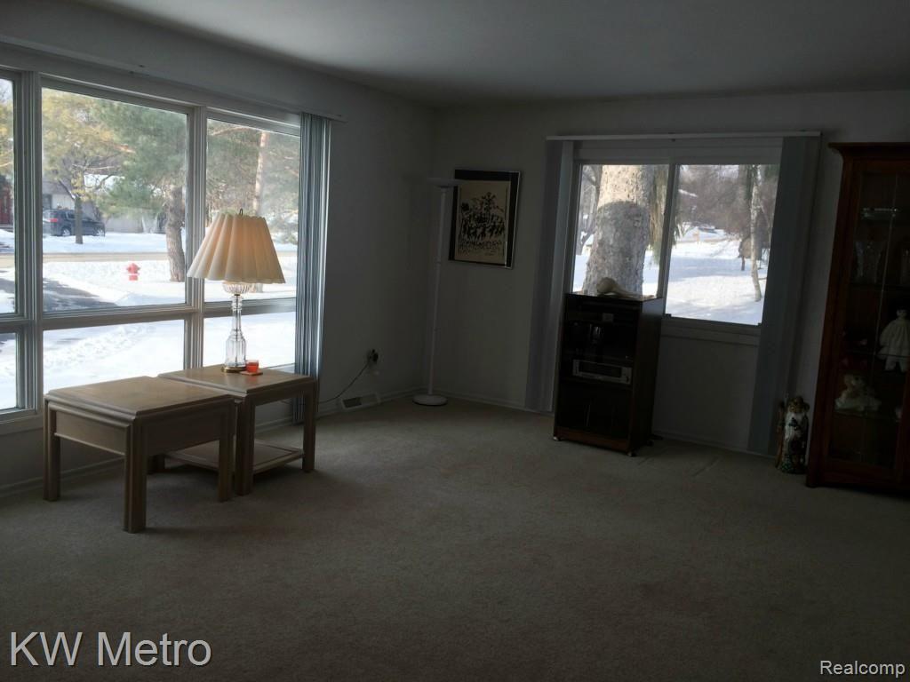 225 West Maryknoll Road Rochester Hills, MI 48309 - Photo 17 of 32