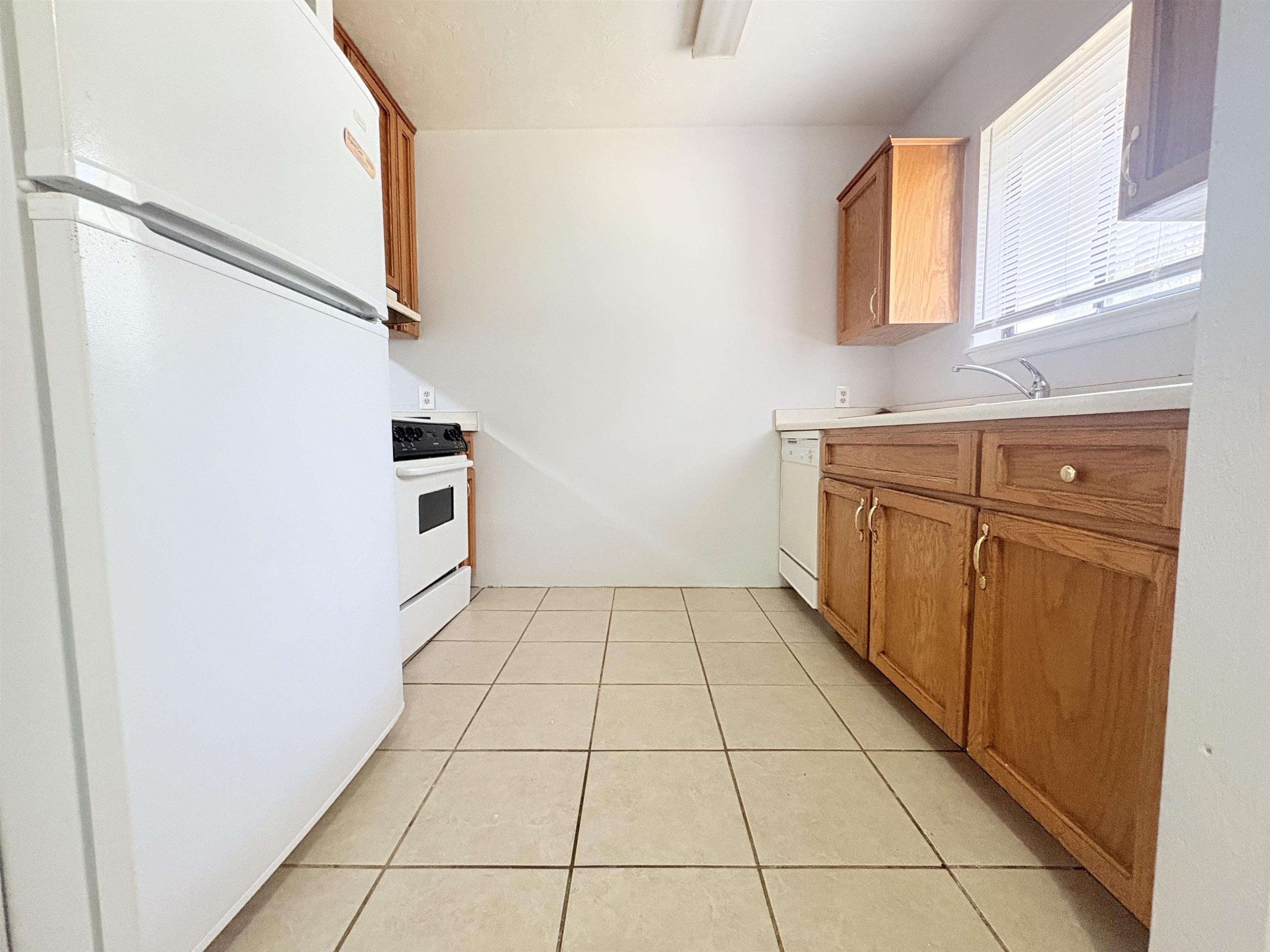 1007 Sutor Road, Unit B Tallahassee, FL 32311 - Photo 3 of 17