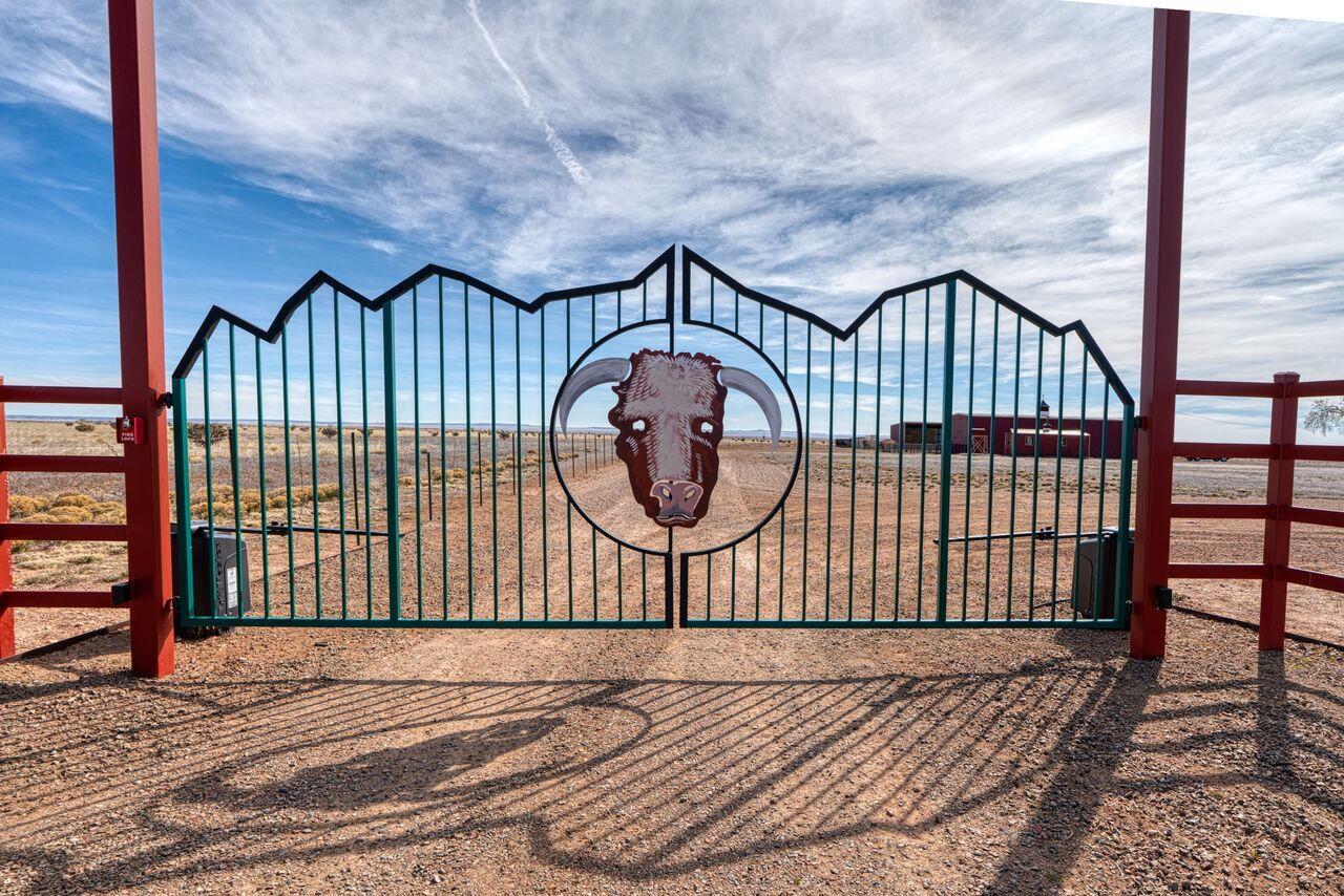 99 Pauline Road McIntosh, NM 87032 - Photo 2 of 73 Gallery Image 2
