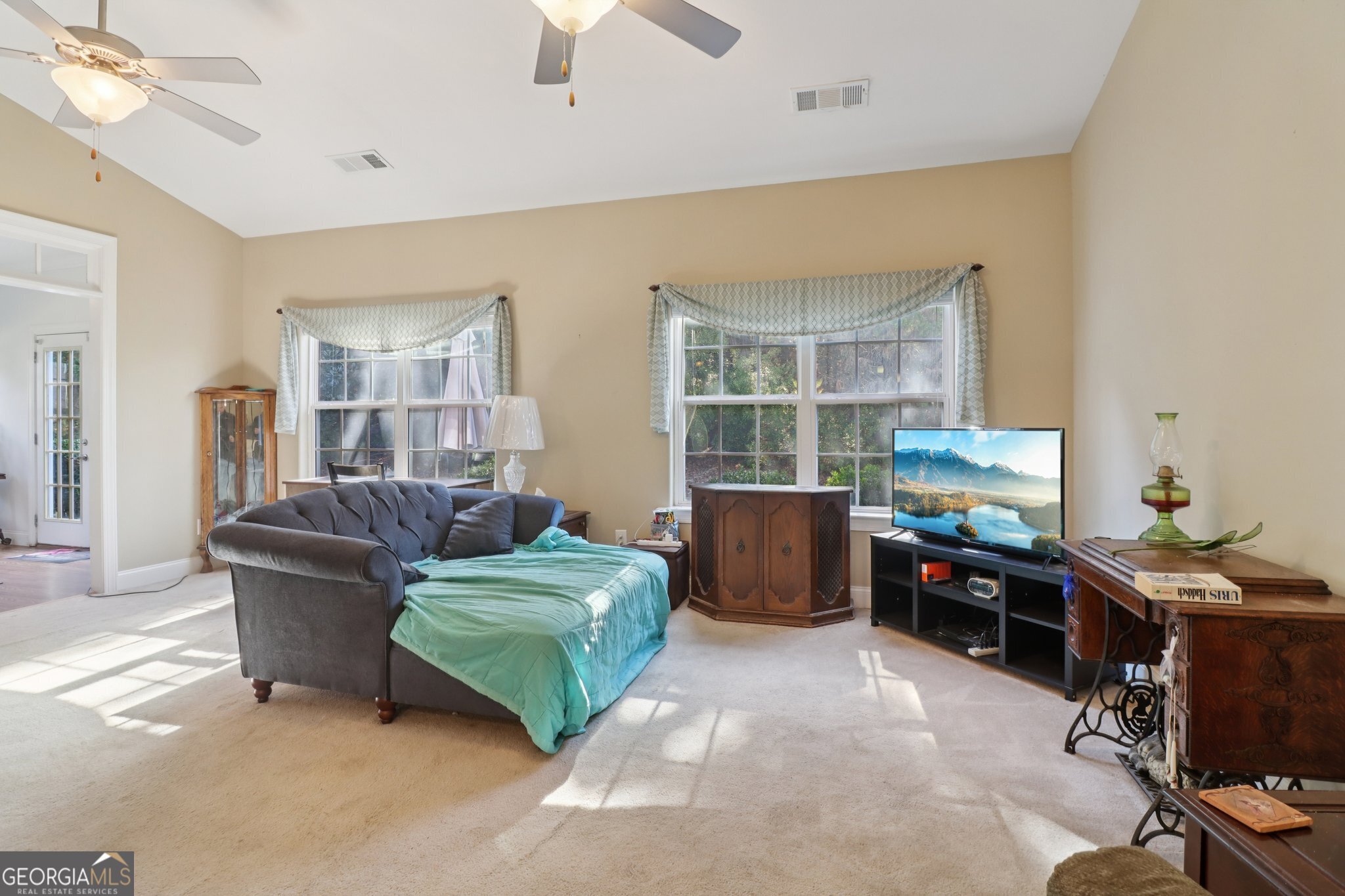 1502 Commonwealth Circle Newnan, GA 30263 - Photo 14 of 47