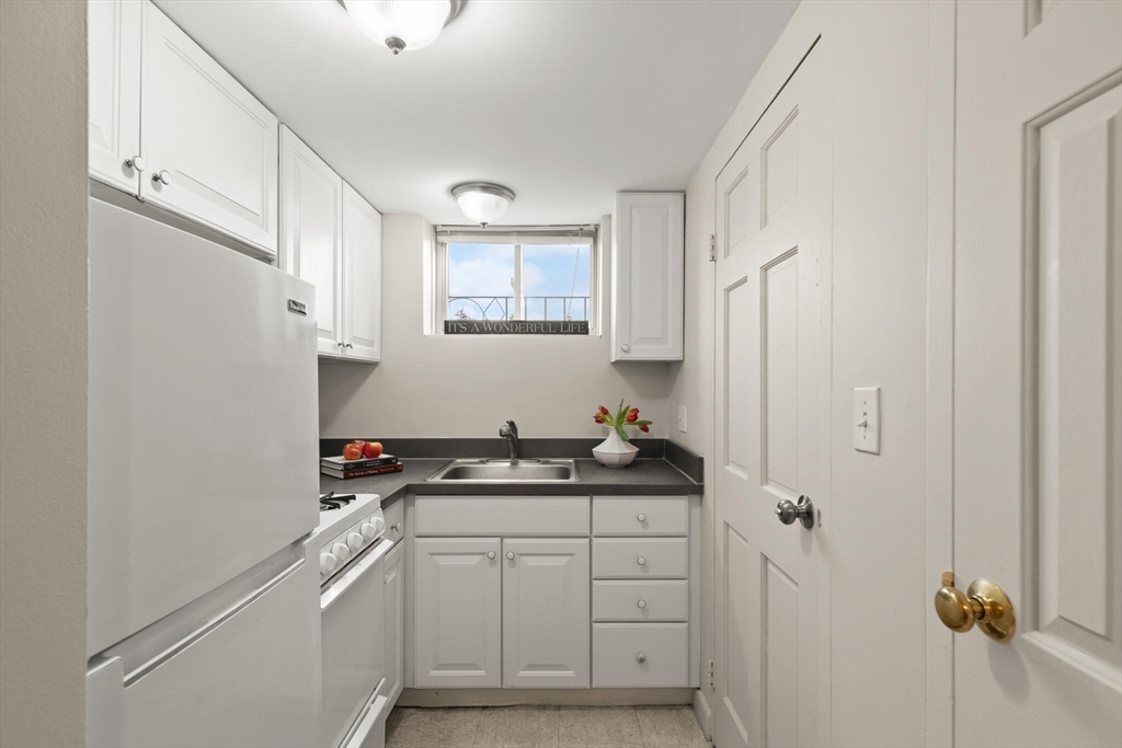 12 Central Avenue, Unit 1 Danvers, MA 01923 - Photo 12 of 25