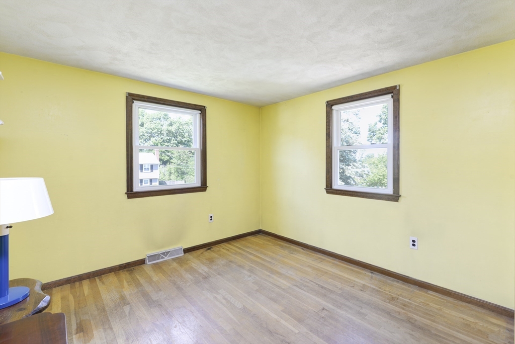 10 Chester Road Billerica, MA 01821 - Photo 25 of 38 Gallery Image 25