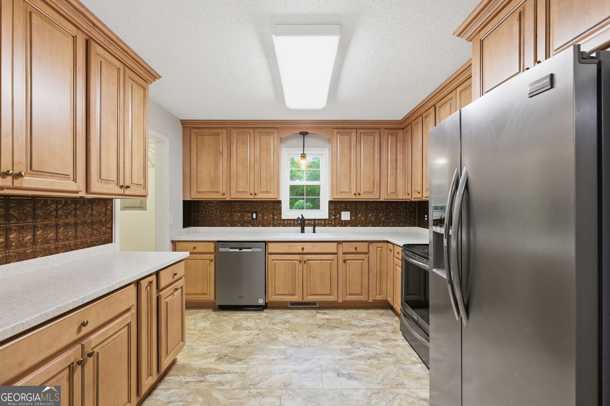 221 Eden Woods Road Clarkesville, GA 30523 - Photo 9 of 24