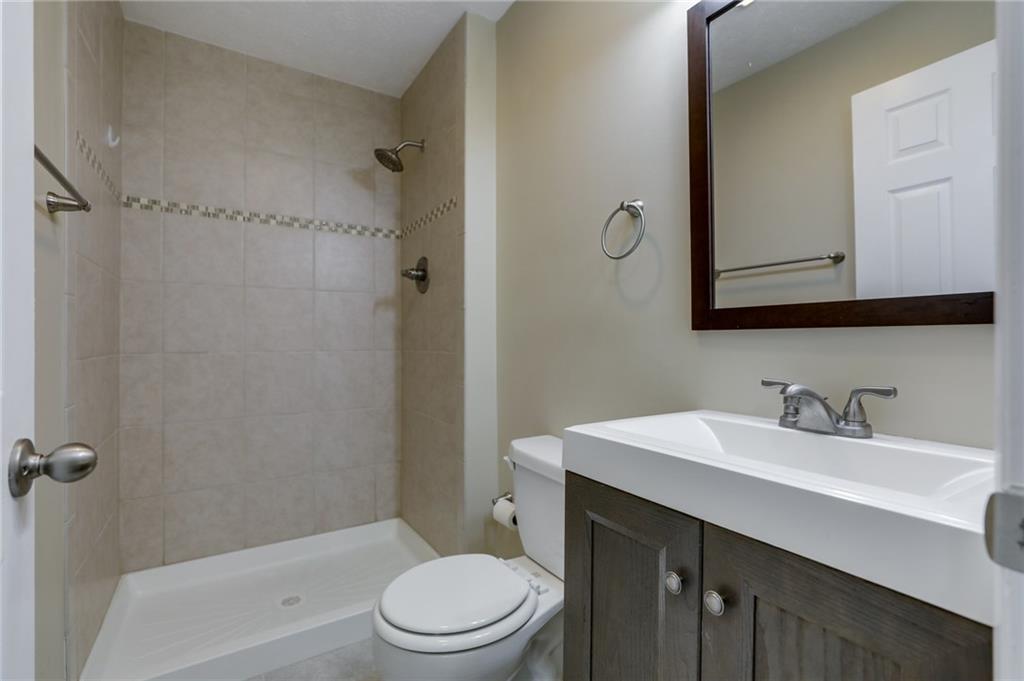 969 Stonegate Road Greenwood, IN 46142 - Photo 20 of 31 Gallery Image 20