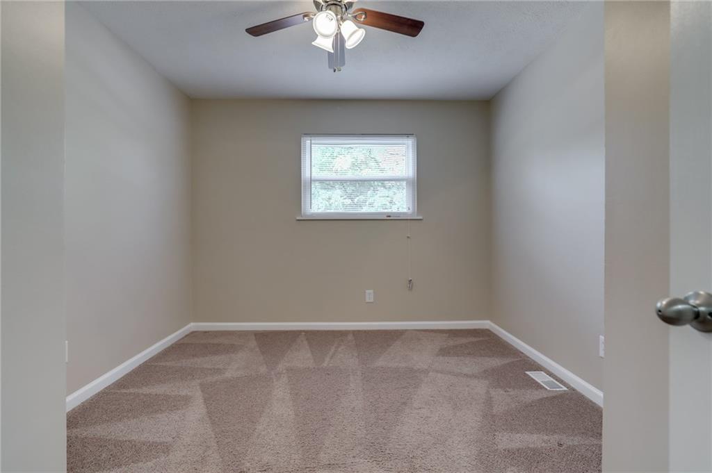 969 Stonegate Road Greenwood, IN 46142 - Photo 21 of 31 Gallery Image 21