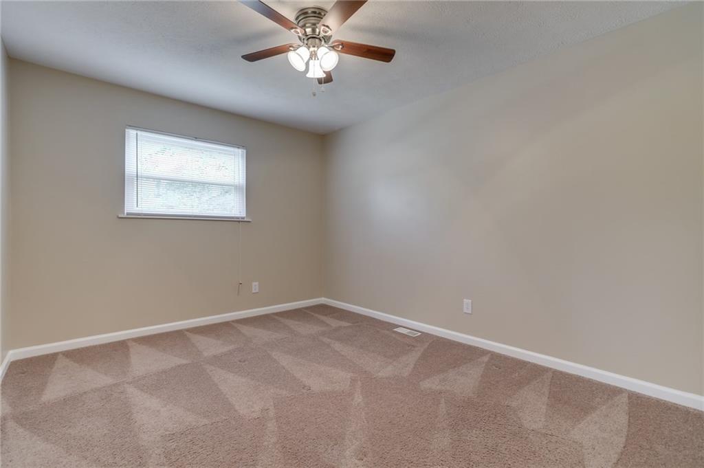 969 Stonegate Road Greenwood, IN 46142 - Photo 22 of 31 Gallery Image 22