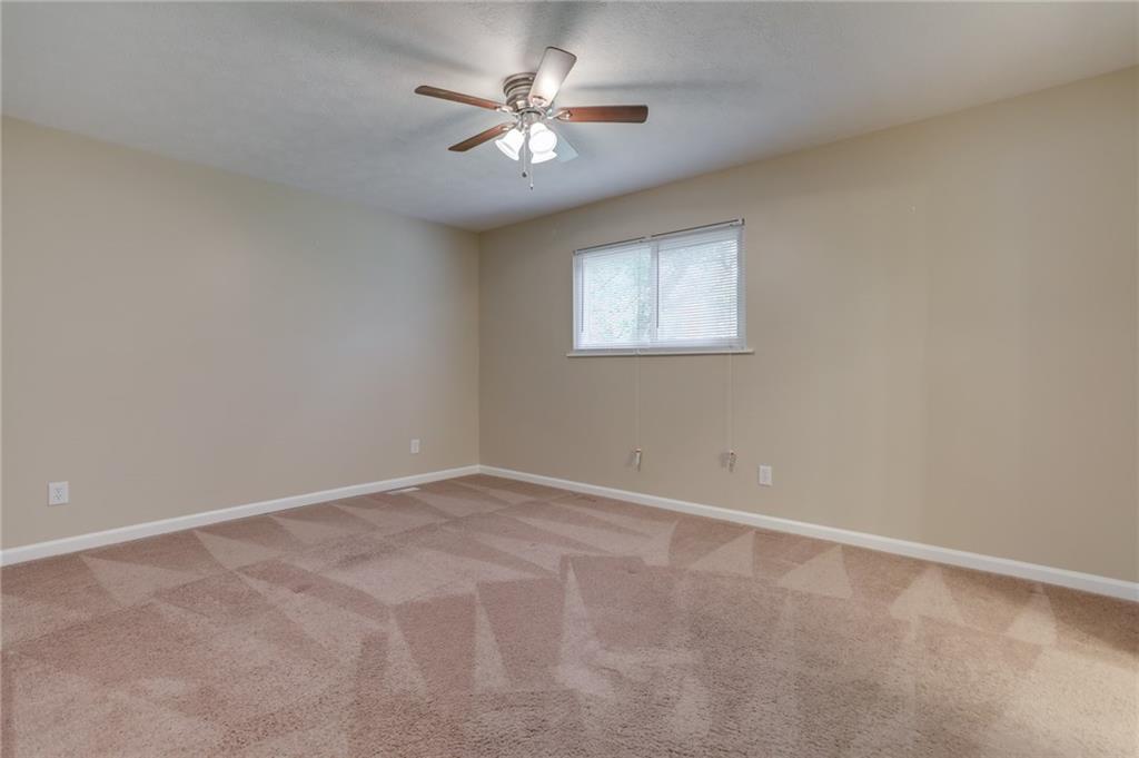 969 Stonegate Road Greenwood, IN 46142 - Photo 23 of 31 Gallery Image 23