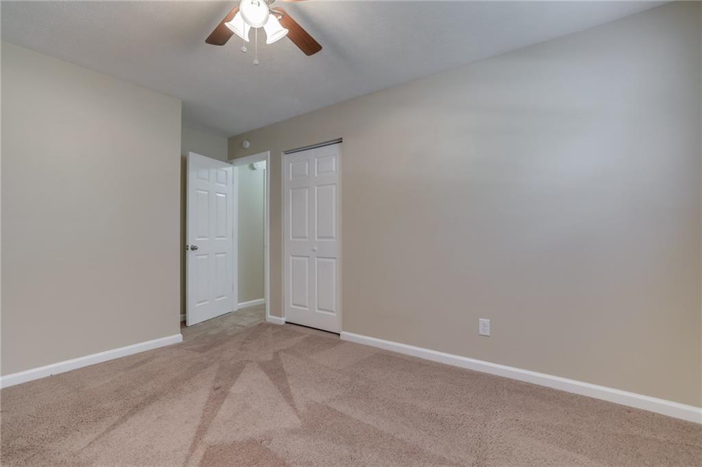969 Stonegate Road Greenwood, IN 46142 - Photo 24 of 31 Gallery Image 24