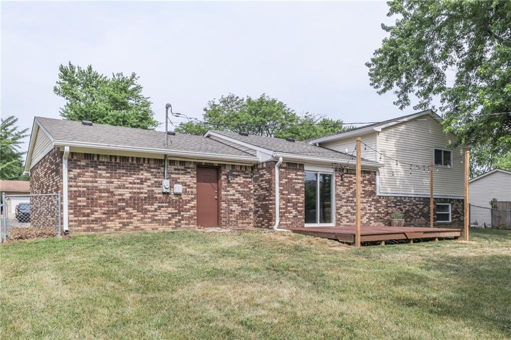 969 Stonegate Road Greenwood, IN 46142 - Photo 29 of 31 Gallery Image 29