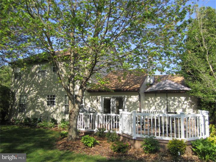 257 Aspen Road Yardley, PA 19067 - Photo 16 of 18 Exterior Back