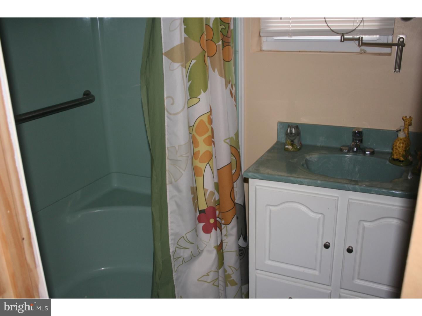 2230 Berkley Road Reading, PA 19605 - Photo 17 of 24 Bathroom