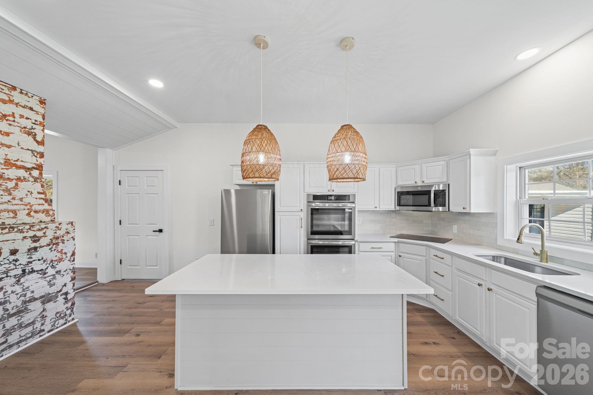 1104 Wood Street Albemarle, NC 28001 - Photo 4 of 32