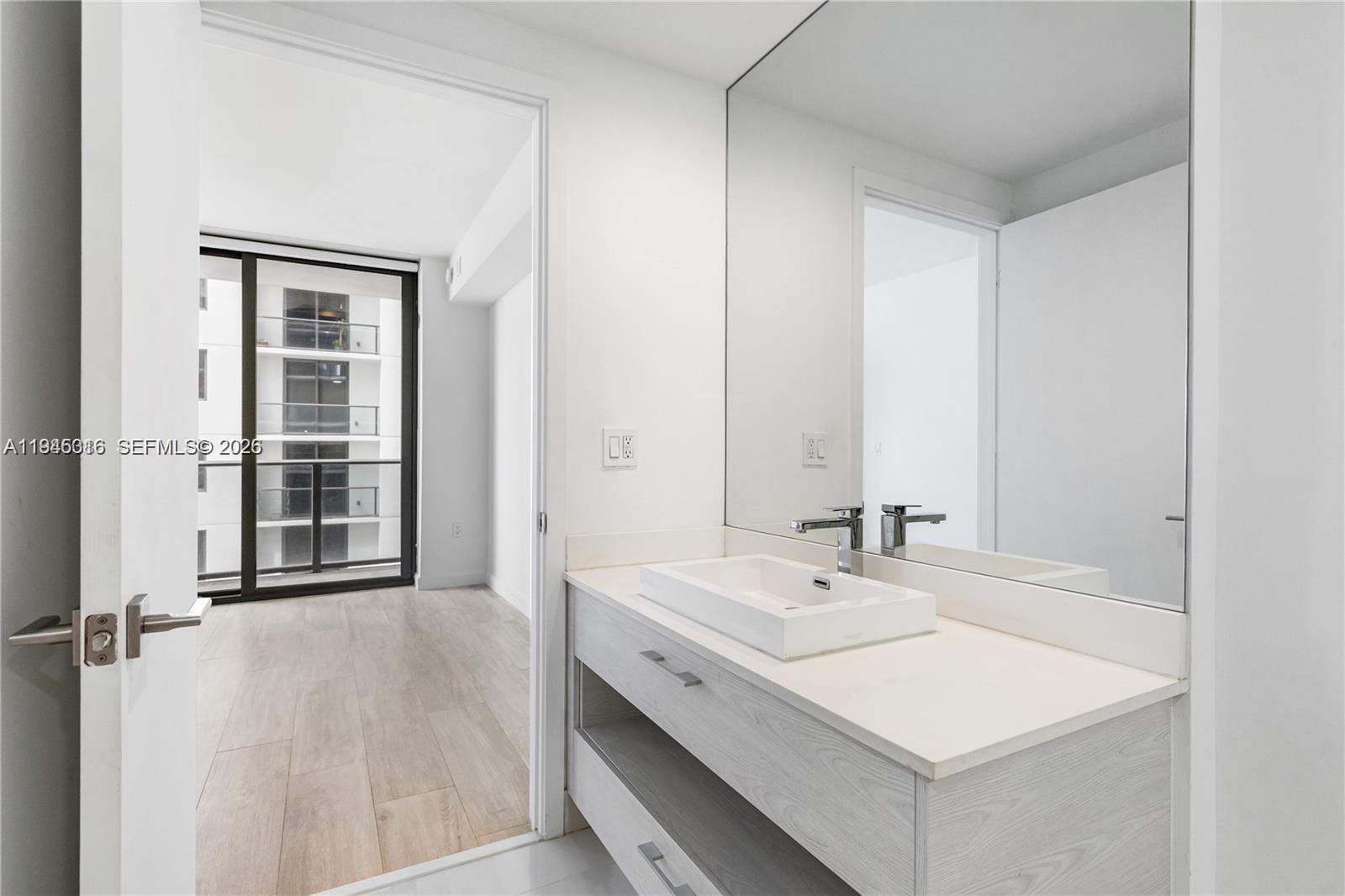 55 Southwest 9th Street, Unit 1608 Miami, FL 33130 - Photo 19 of 49