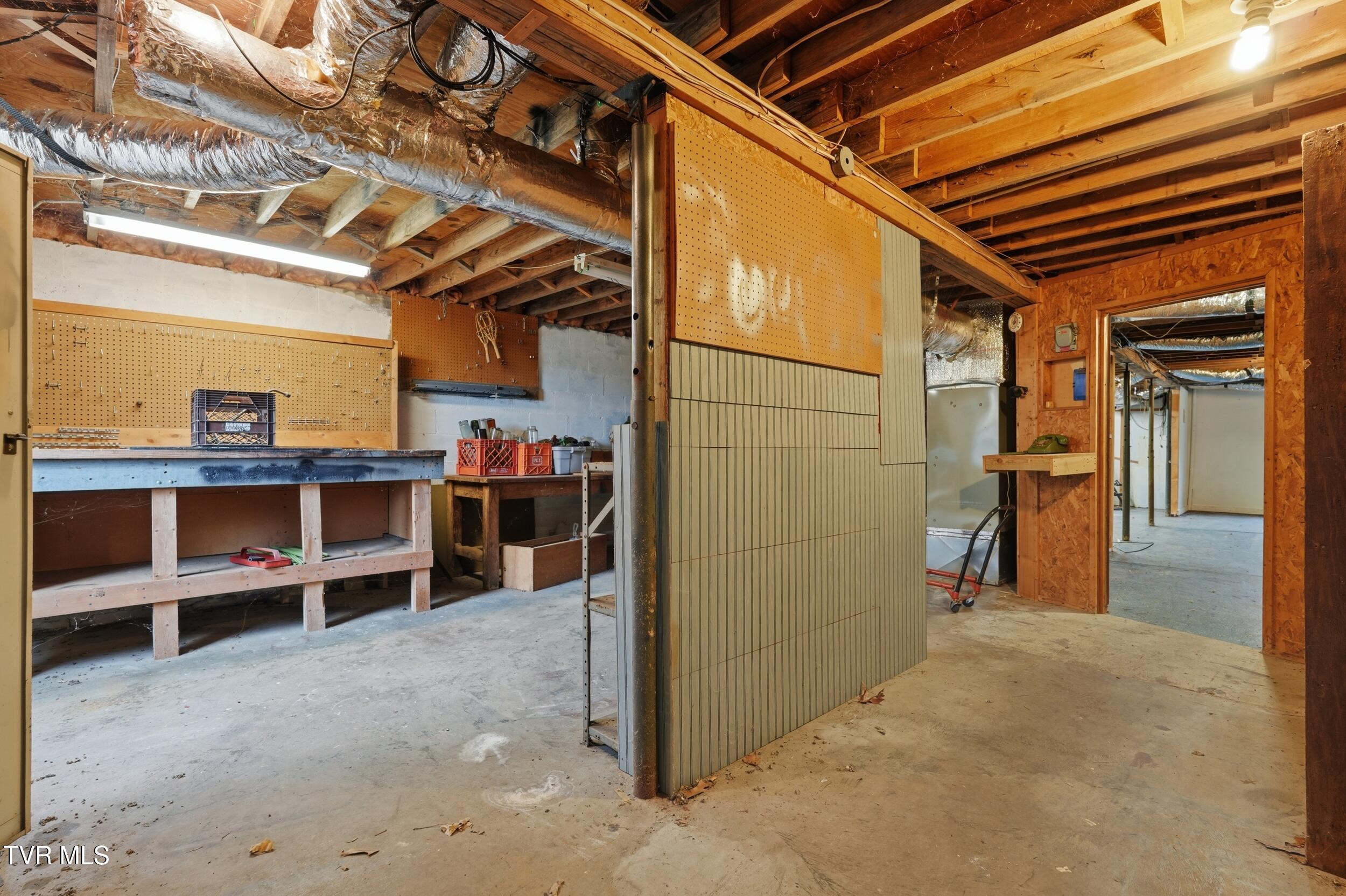 16120 Mountain Spring Road Abingdon, VA 24210 - Photo 27 of 33 25_dsc02247