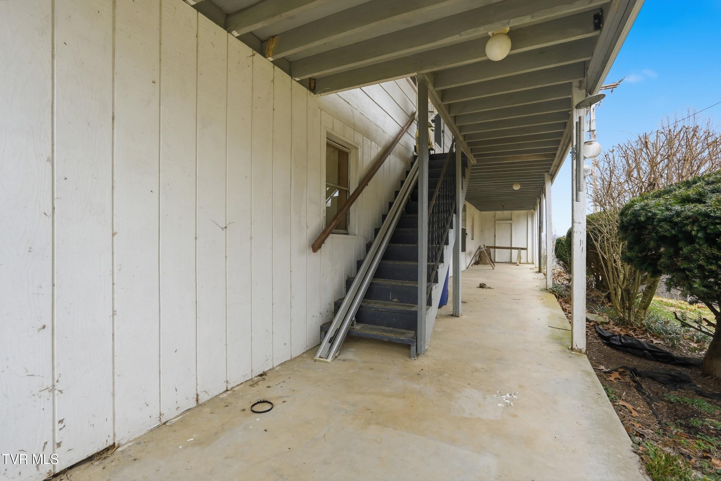 16120 Mountain Spring Road Abingdon, VA 24210 - Photo 28 of 33 22_dsc02238