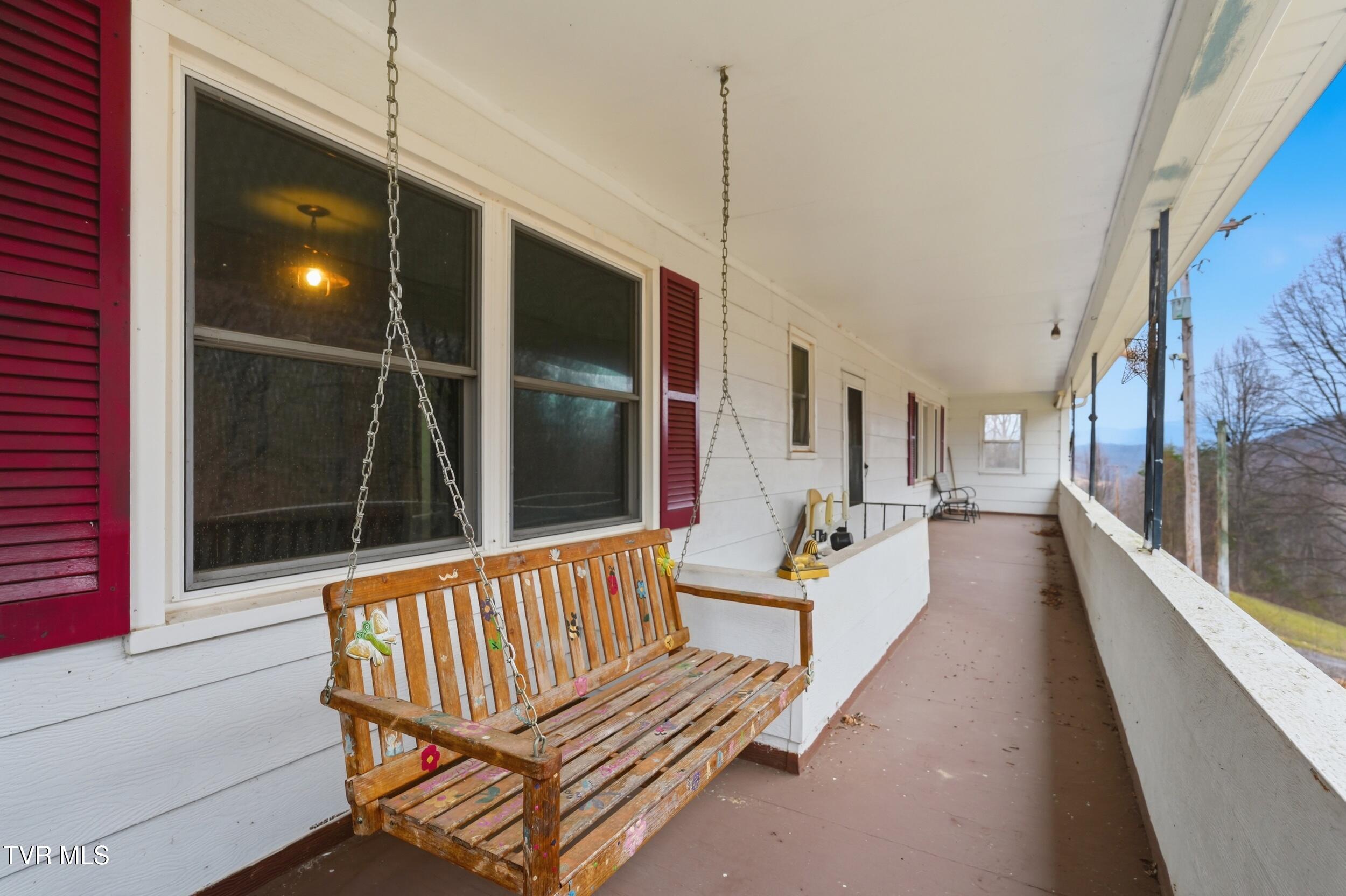 16120 Mountain Spring Road Abingdon, VA 24210 - Photo 5 of 33 4_dsc02181