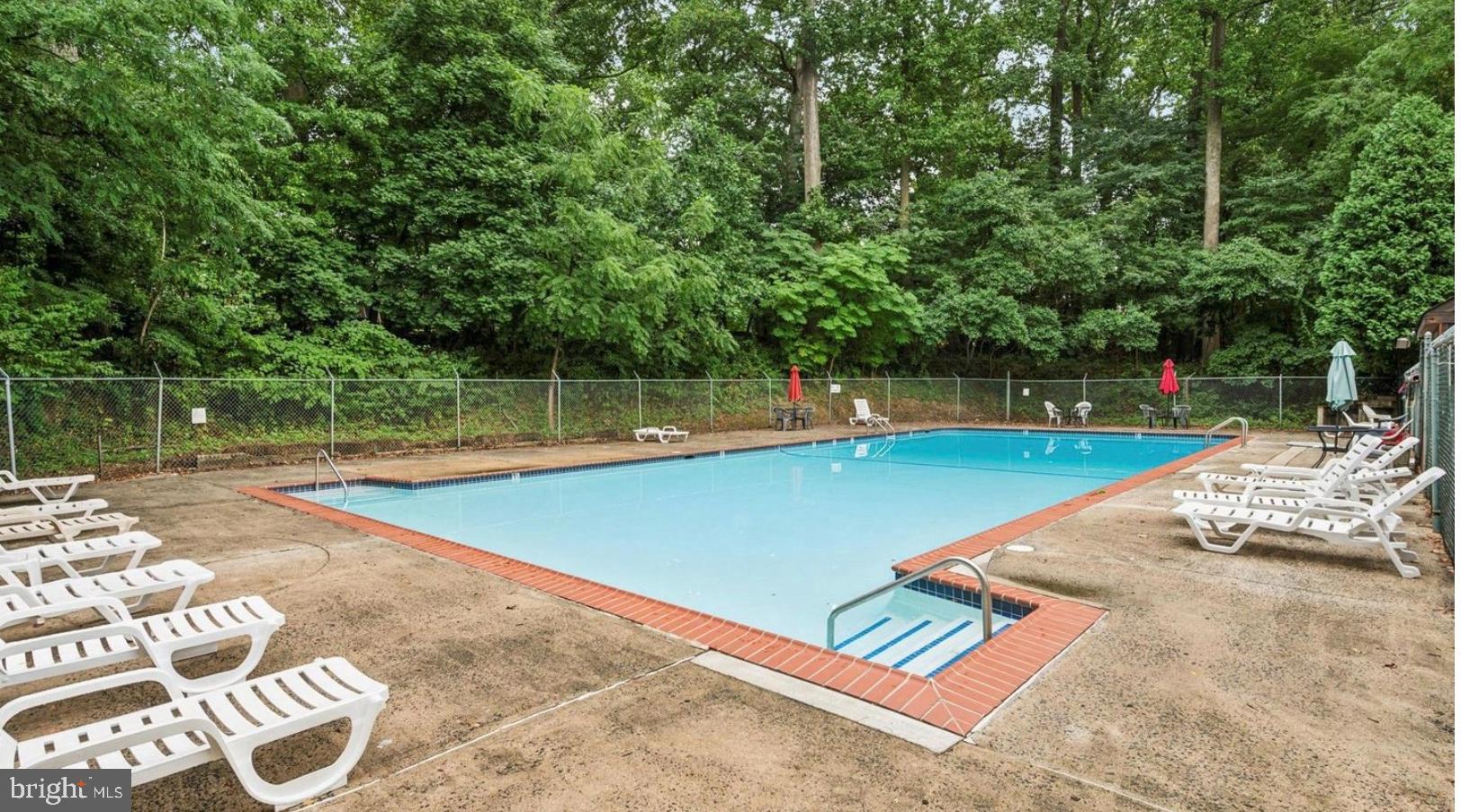400 Glendale Road, Unit H30 Havertown, PA 19083 - Photo 17 of 22 a view of a tennis court