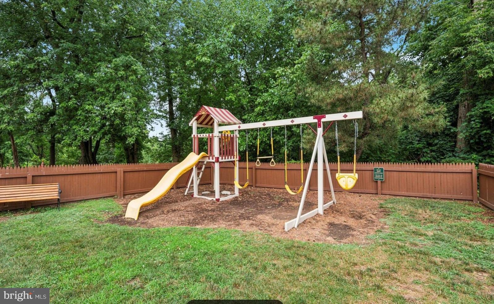 400 Glendale Road, Unit H30 Havertown, PA 19083 - Photo 18 of 22 a view of a house with a slide