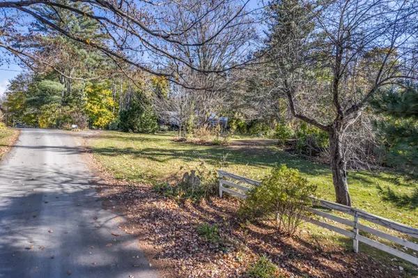 $799,900 | 9 Dry Point Drive, Rome, ME 04963