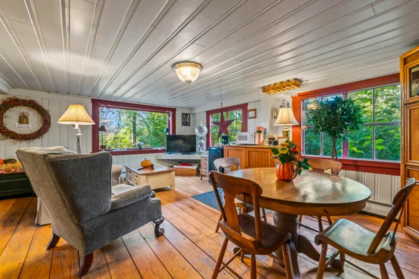 $799,900 | 9 Dry Point Drive, Rome, ME 04963