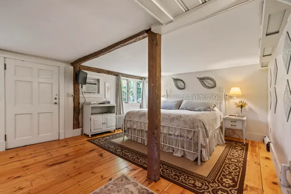 $799,900 | 9 Dry Point Drive, Rome, ME 04963