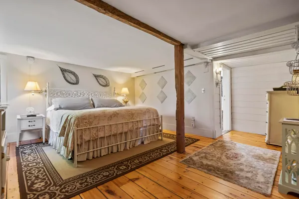 $799,900 | 9 Dry Point Drive, Rome, ME 04963