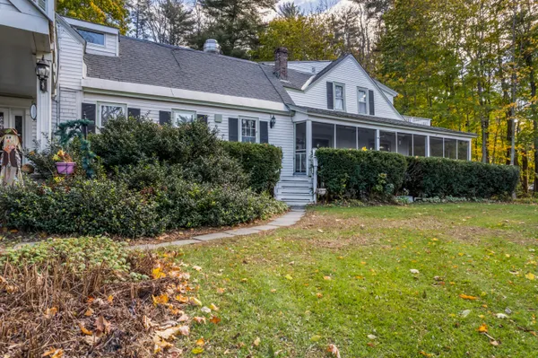 $799,900 | 9 Dry Point Drive, Rome, ME 04963