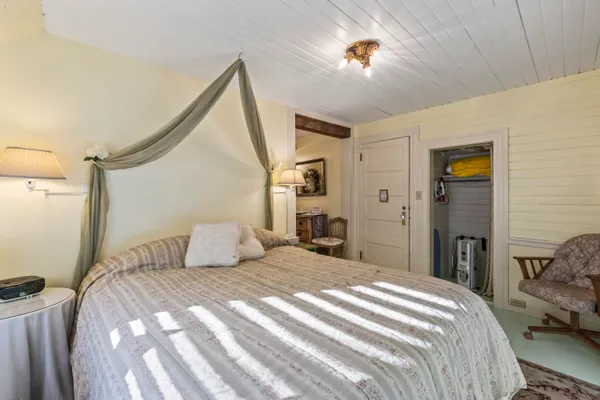 $799,900 | 9 Dry Point Drive, Rome, ME 04963