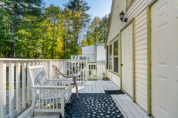 $799,900 | 9 Dry Point Drive, Rome, ME 04963