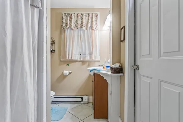 $799,900 | 9 Dry Point Drive, Rome, ME 04963