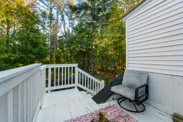 $799,900 | 9 Dry Point Drive, Rome, ME 04963