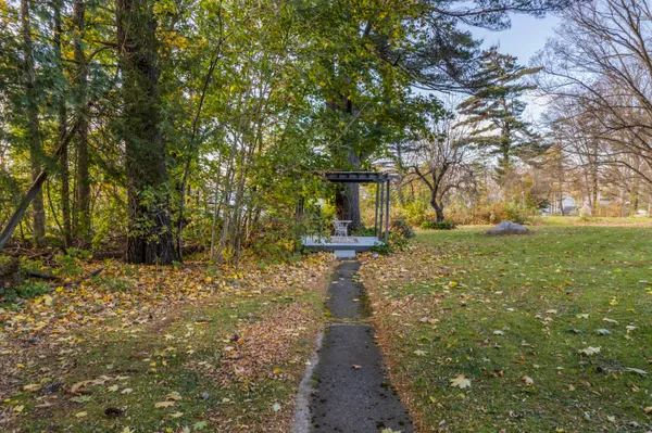 $799,900 | 9 Dry Point Drive, Rome, ME 04963