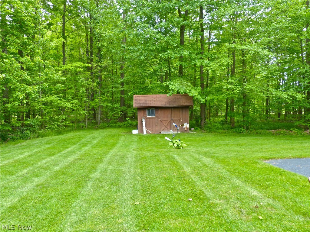 16200 Messenger Road Burton, OH 44021 - Photo 31 of 32