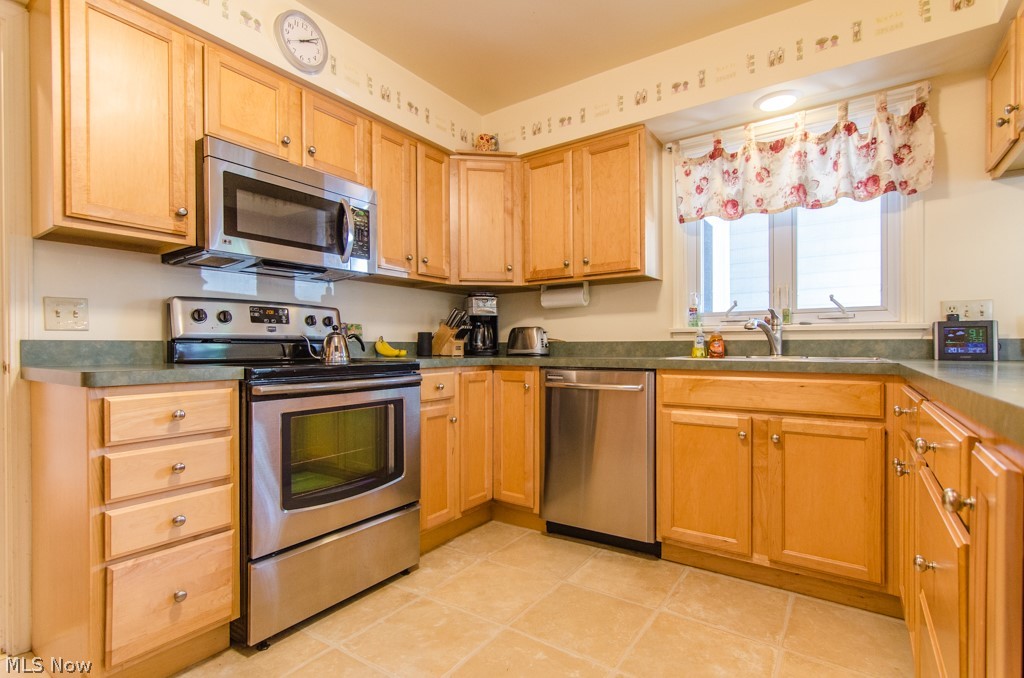 5780 Horning Road Kent, OH 44240 - Photo 7 of 35 Gallery Image 7
