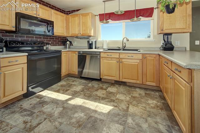 7679 Old Spec Road Peyton, CO 80831 - Photo 3 of 19