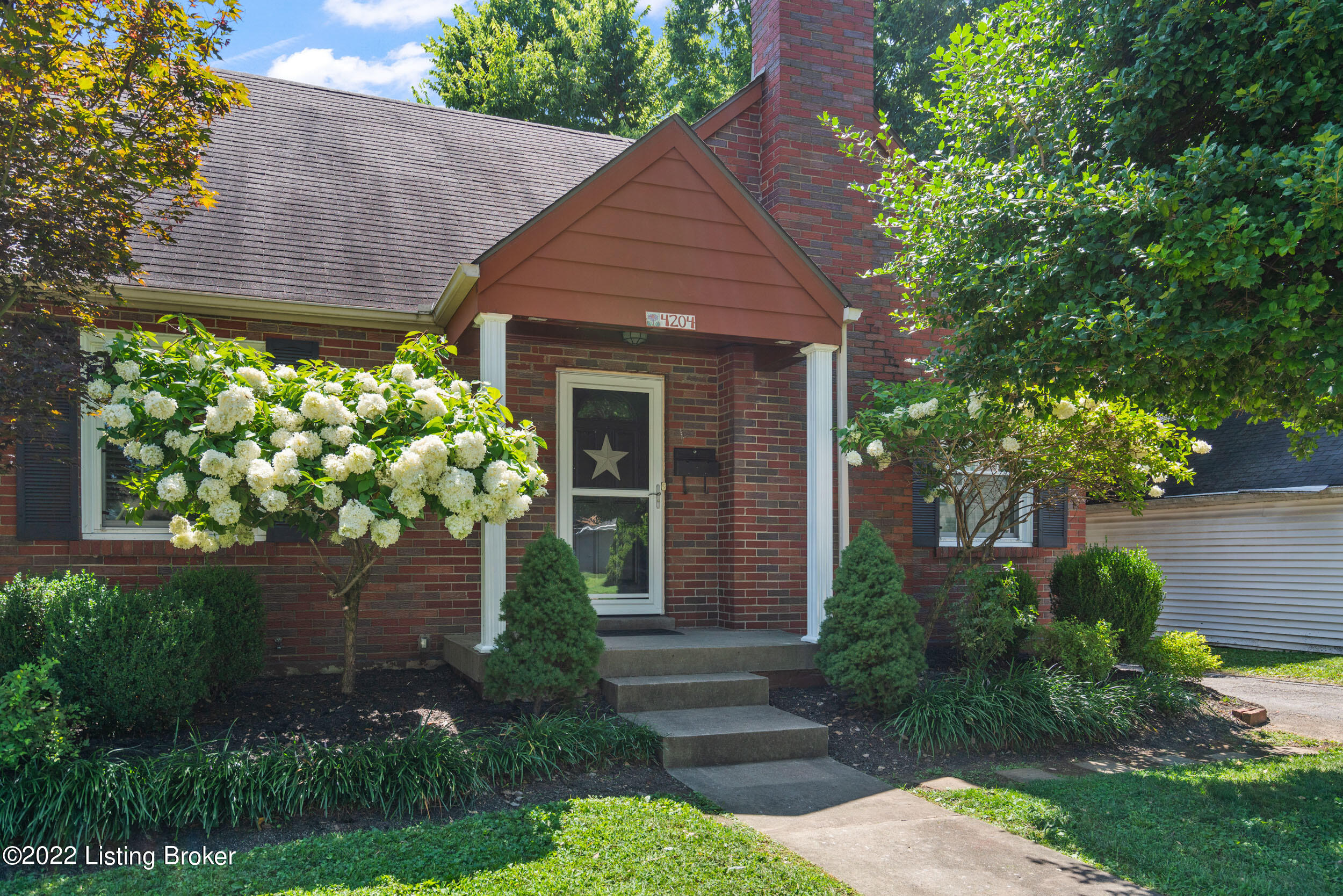 4204 Churchill Road Louisville, KY 40207 - Photo 1 of 35 4204 Churchill Road-10