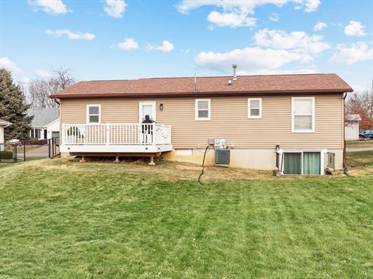 6248 Hillandale Road Davenport, IA 52806 - Photo 25 of 29