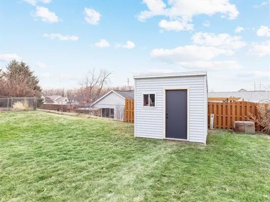 $225,000 | 6248 Hillandale Road, Davenport, IA 52806