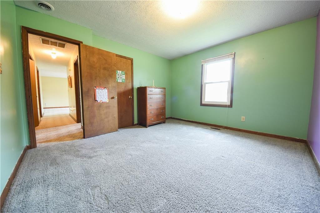 10052 South Randall Road Columbus, IN 47201 - Photo 14 of 26 Gallery Image 14