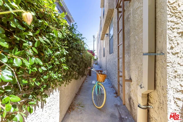 a picture of floor plan