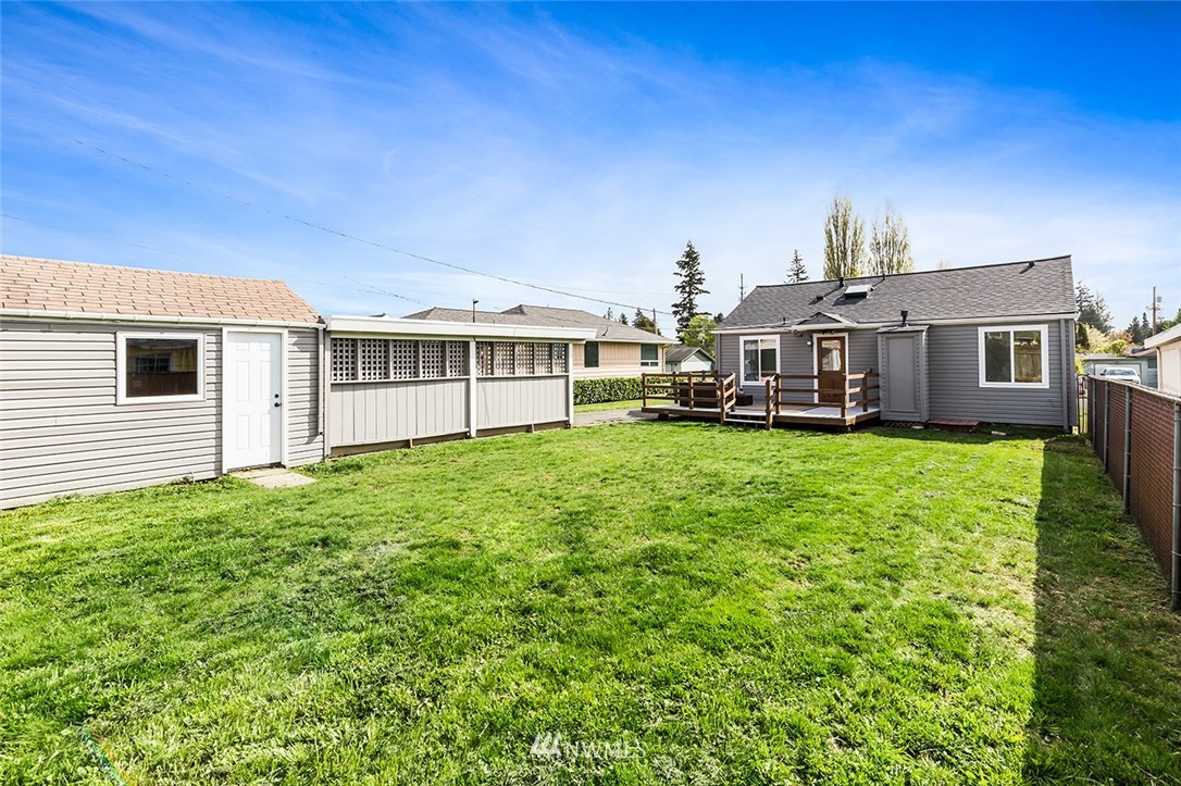 2114 Maple Street Everett, WA 98201 - Photo 22 of 25 Gallery Image 22